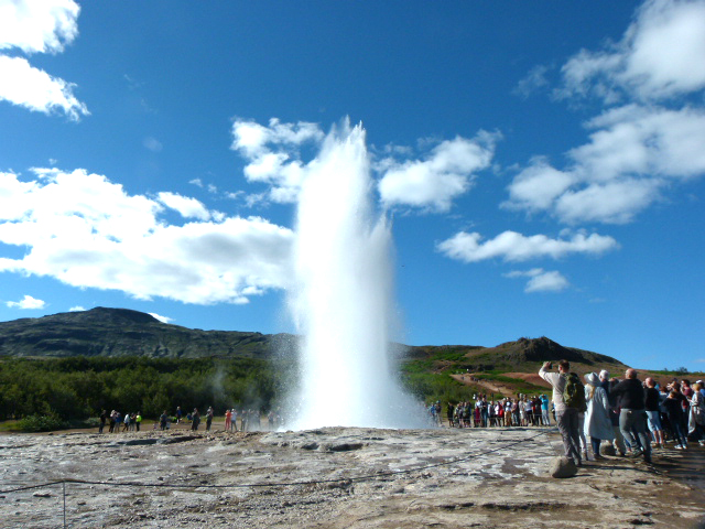 Der Geysir Strokkur 