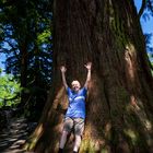 Der Gigant mit Besucherin 