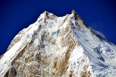 Der Gipfel des 8163 m hohen Manaslu im Himalaya