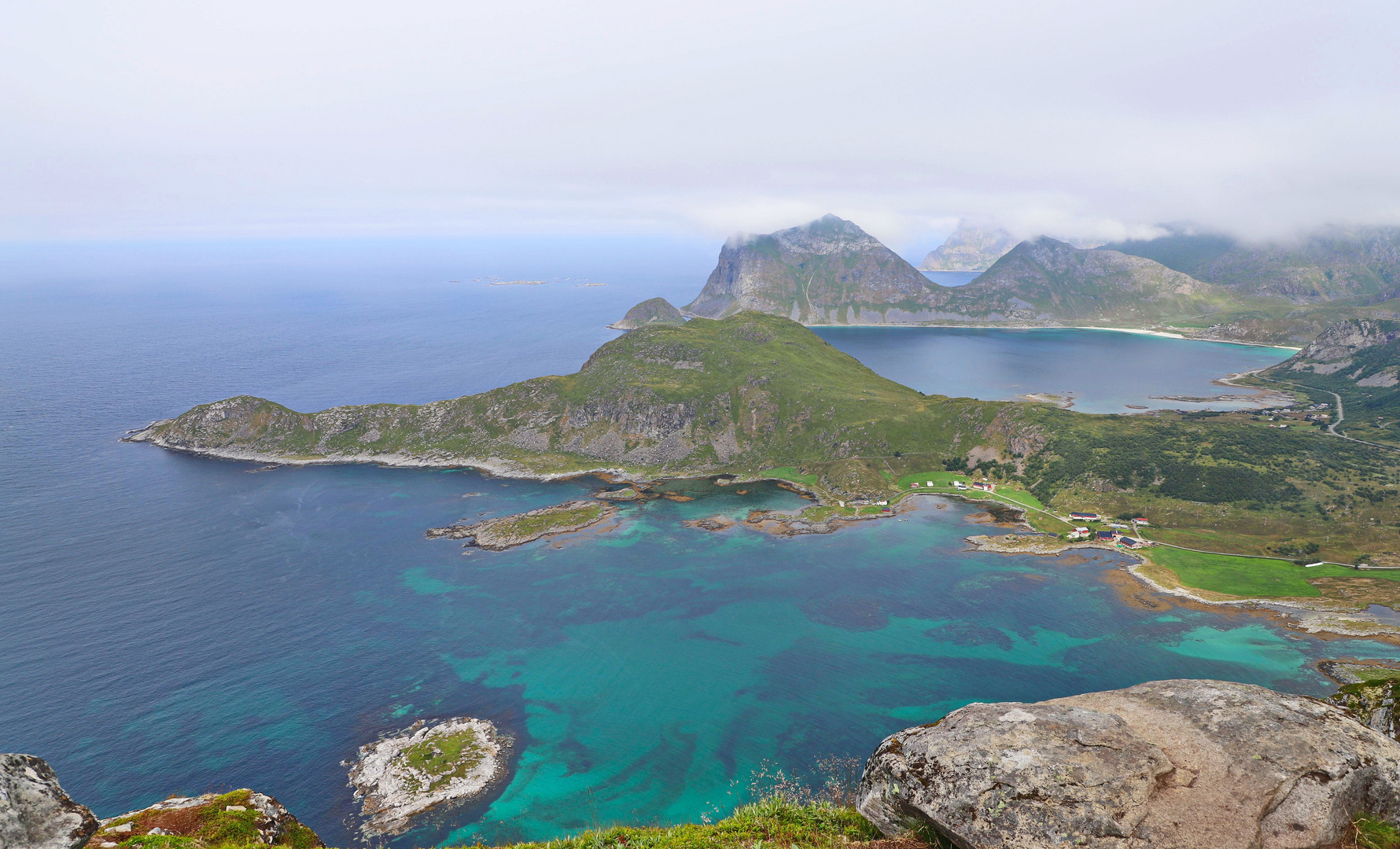 Der Gipfel des Offersøykammen (436 m)...