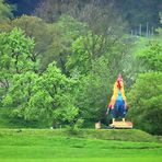 Der Gockel wirbt für den Alpen Wildpark in Feld am See