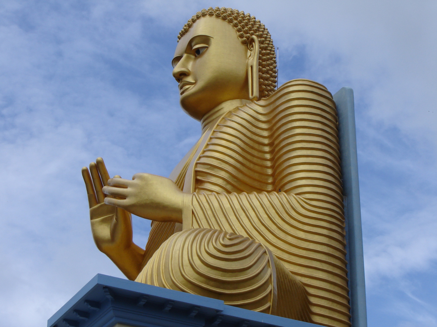 Der goldene Buddha von Dambulla Sri Lanka