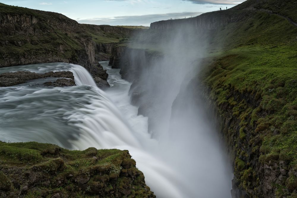 Der goldene Wasserfall