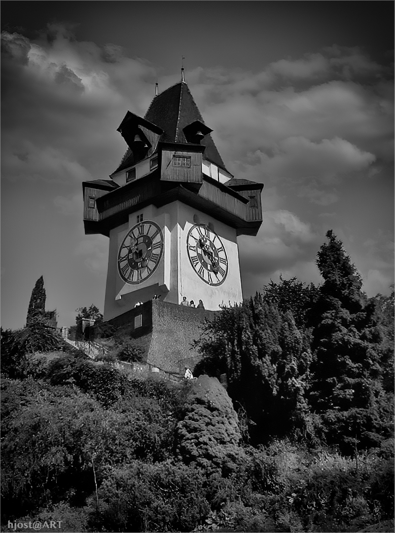 der Grazer Uhrturm ....