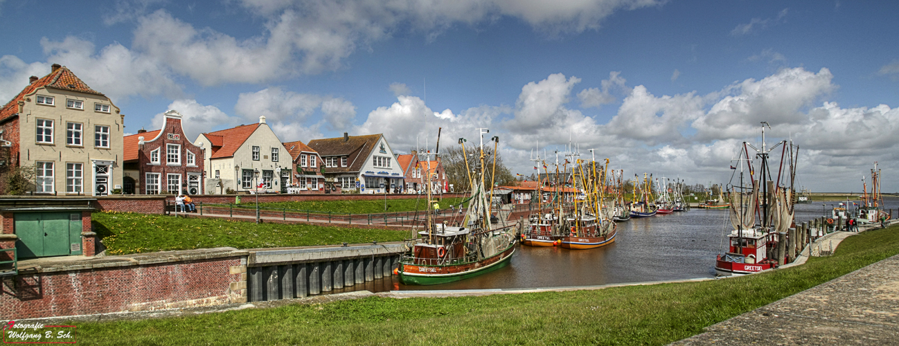 Der Greetsieler Hafen