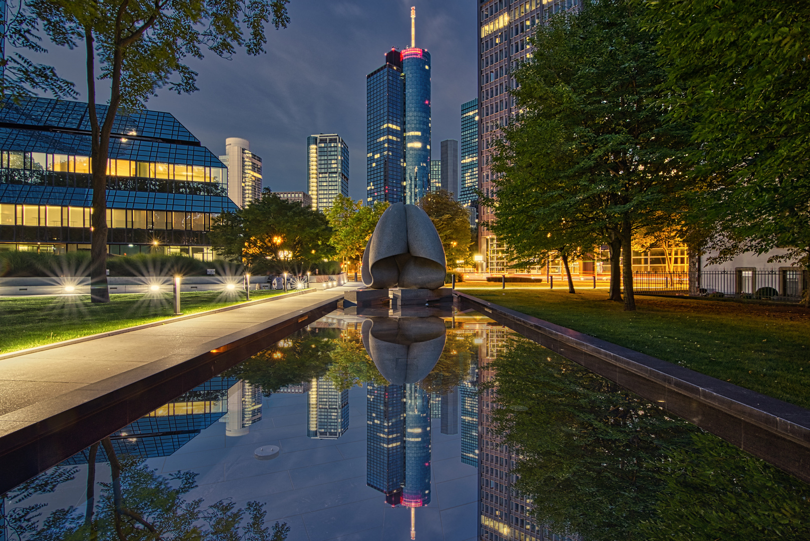 Der größte Pimm.. äh Arsc... äh nennt es wie ihr wollt, in Frankfurt am Main