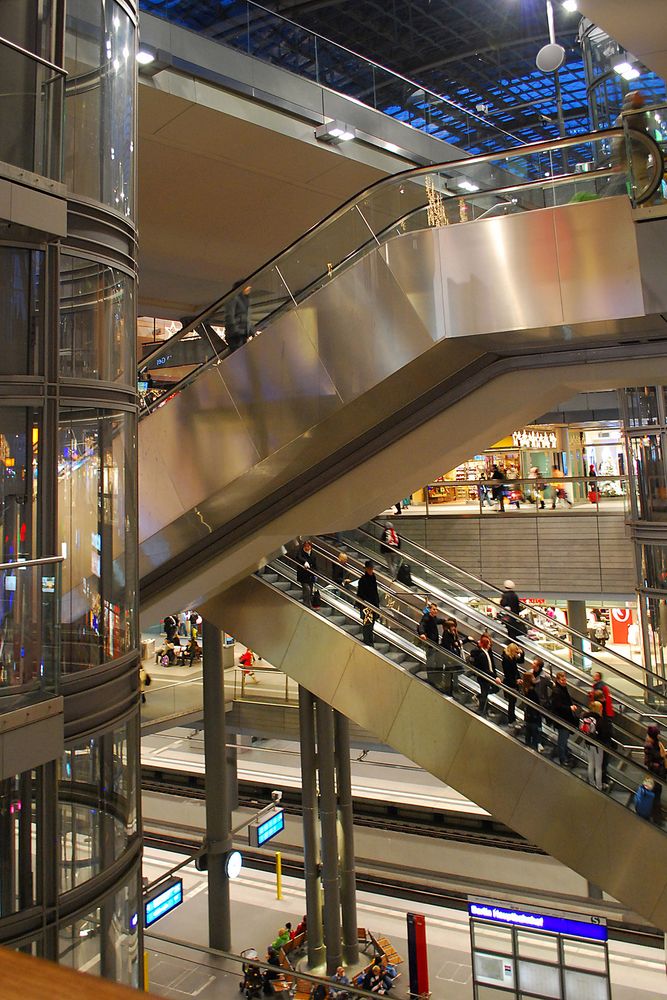 Der größte Turmbahnhof Europas: Berlin HBf