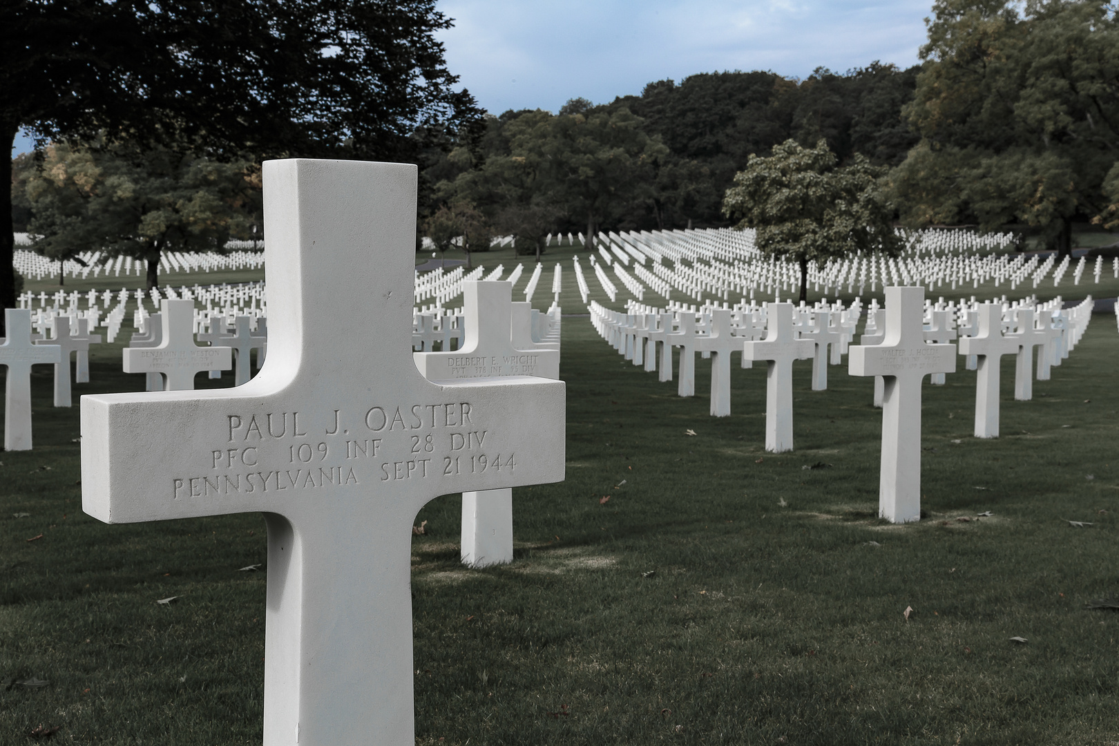 Der größte US amerikanische Soldatenfriedhof ..