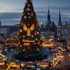 Der größte Weihnachtsbaum der Welt in Dortmund