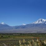 Der große Ararat und sein kleiner Bruder