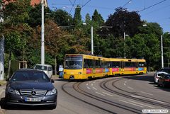 Der große gelbe Wagen mit der Schnapszahl