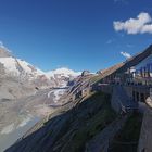 Der Großglockner und das Riesenparkhaus...