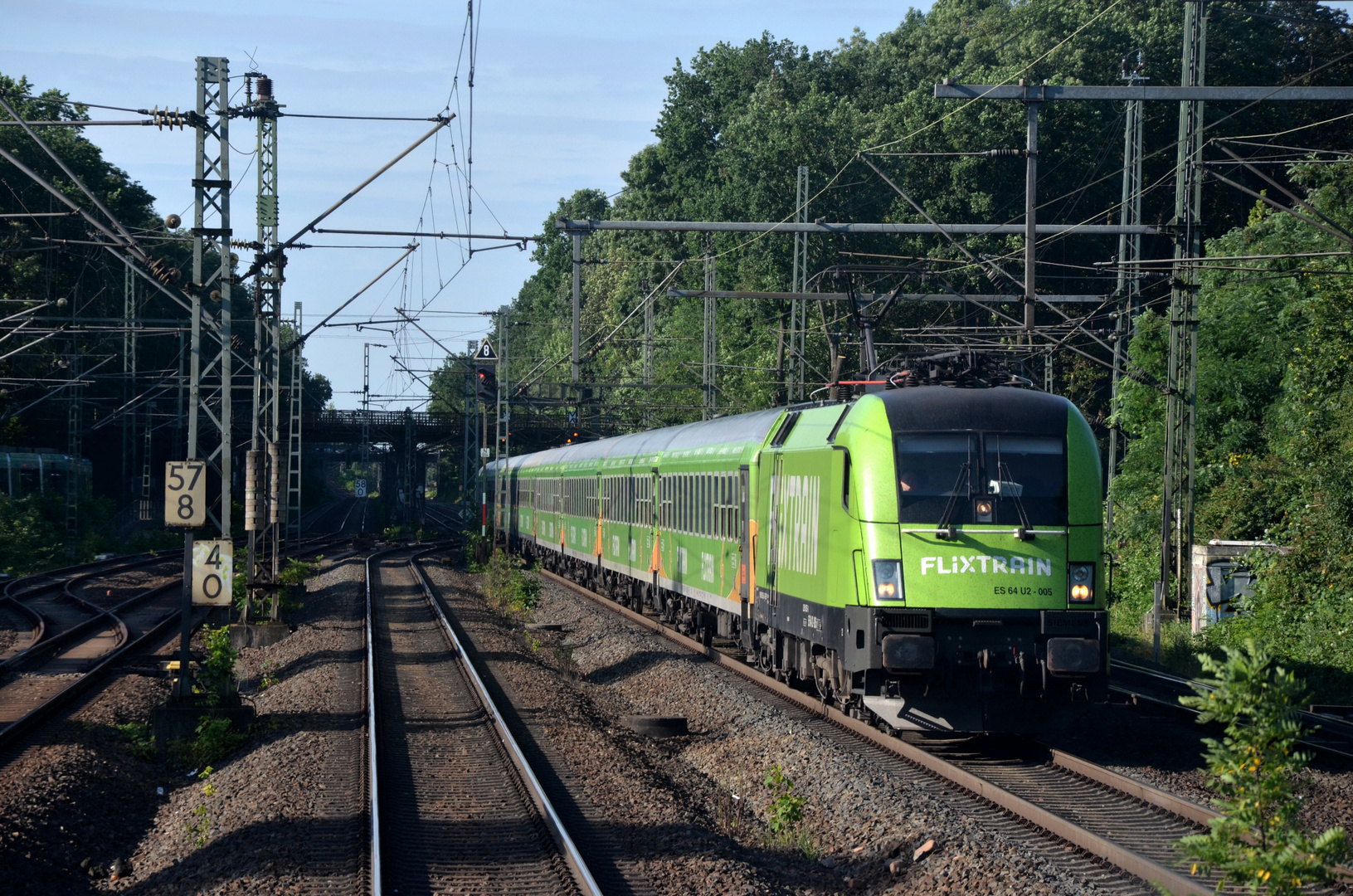 Der grüne "Schienen"-Bus