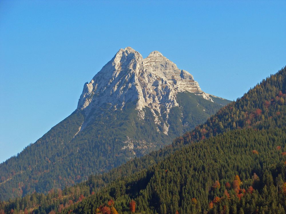 Der Guffert grüßt kurz zum Karwendelweg rüber.