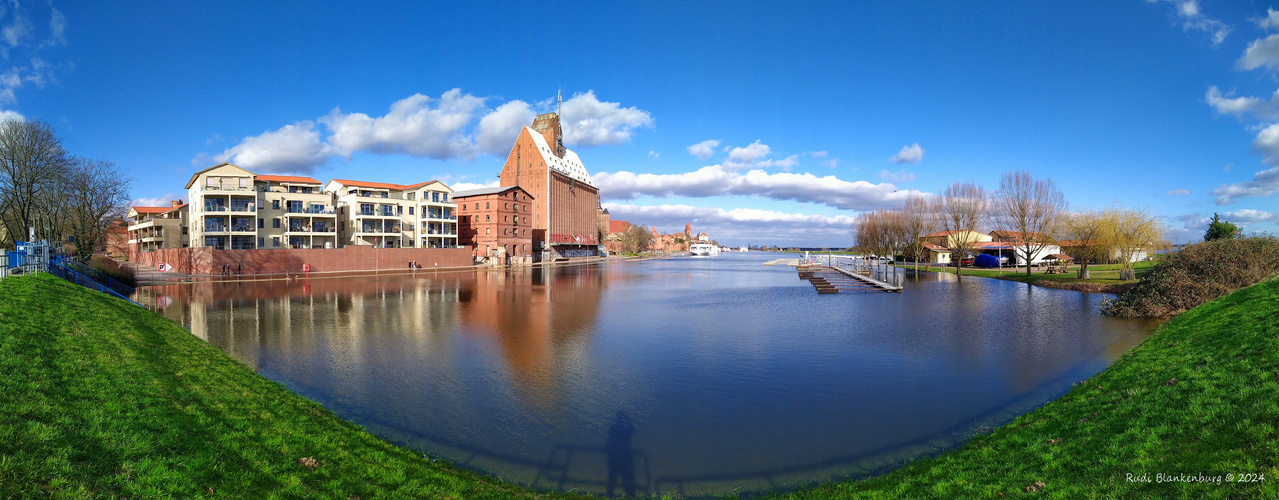 Der Hafen am Tanger in Tangermünde