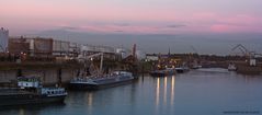 Der Hafen schläft nie! / HDR