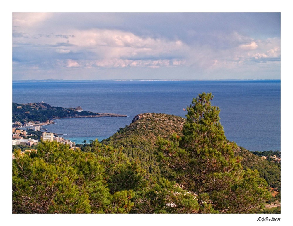 Der Hafen von Cala Rajada