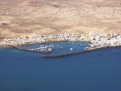 Der Hafen von La Graciosa