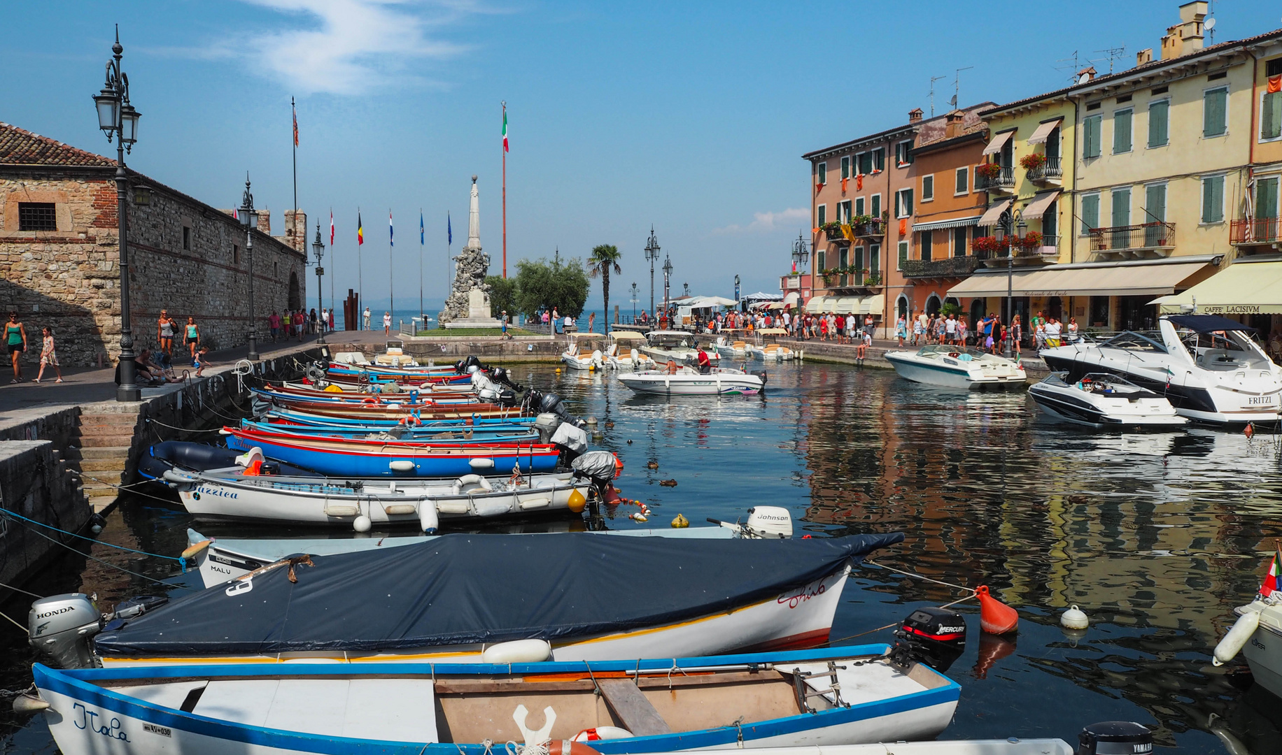 der Hafen von Lazise