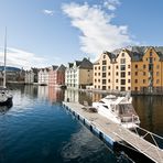 Der Hafen von Ålesund