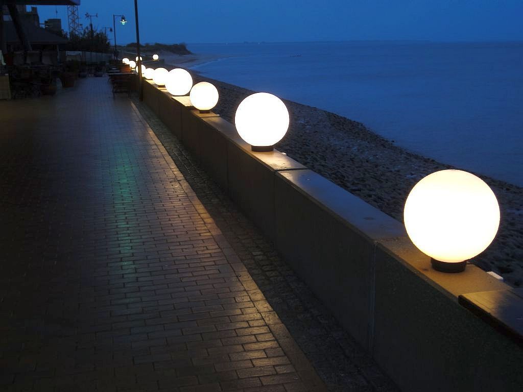 Der Hafen von List auf Sylt bei Nacht