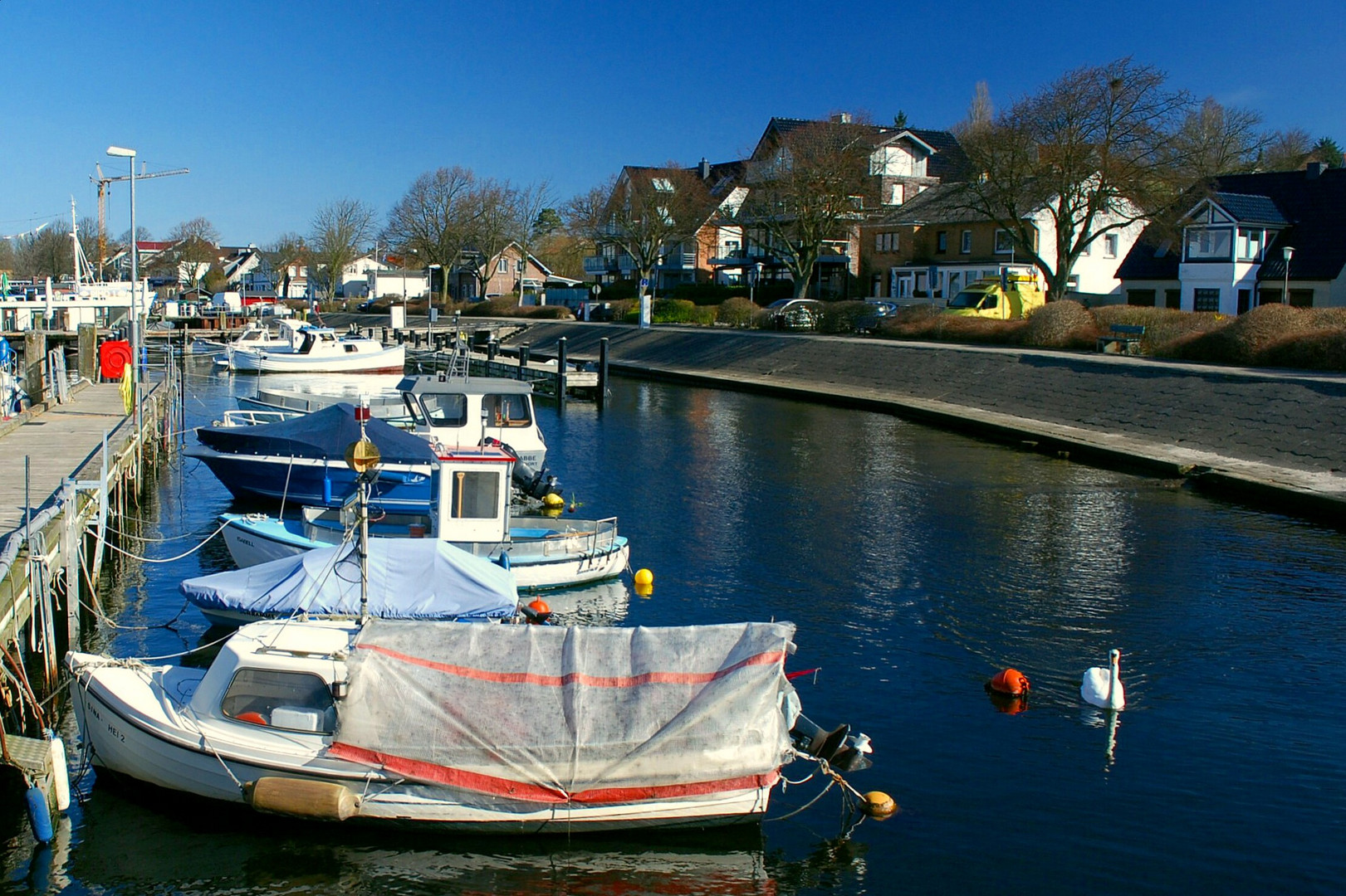 der Hafen von Möltenort