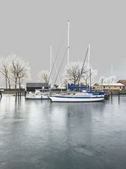 Der Hafen von Orth auf Fehmarn