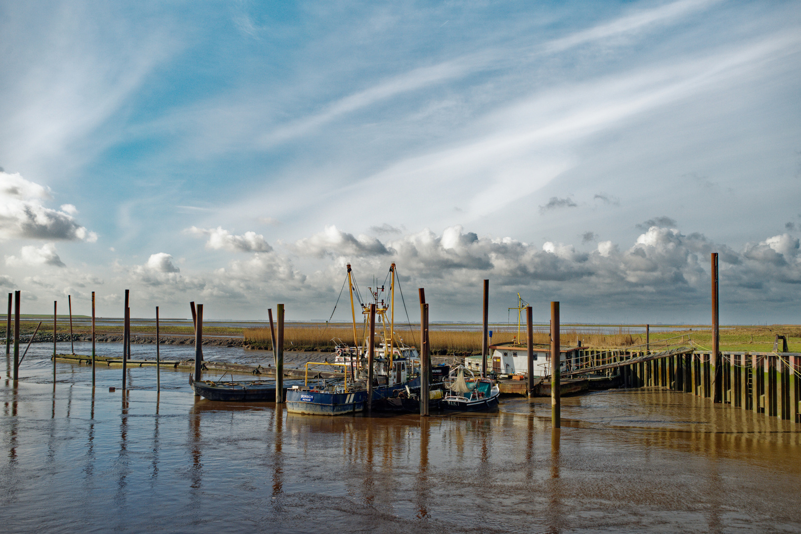 der Hafen von Petkum......