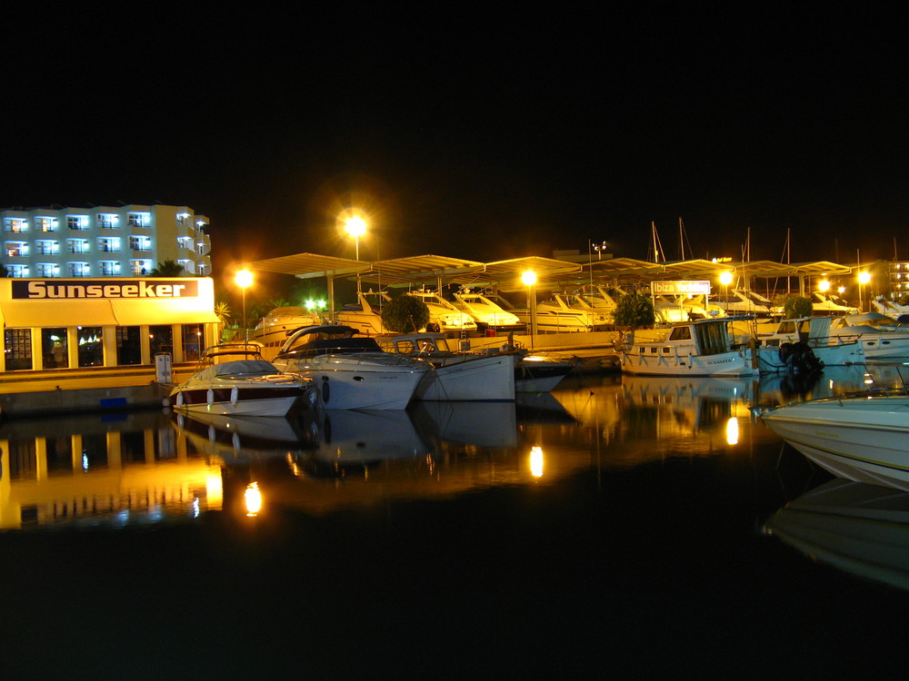 Der Hafen von Santa Eulalia / IBIZA