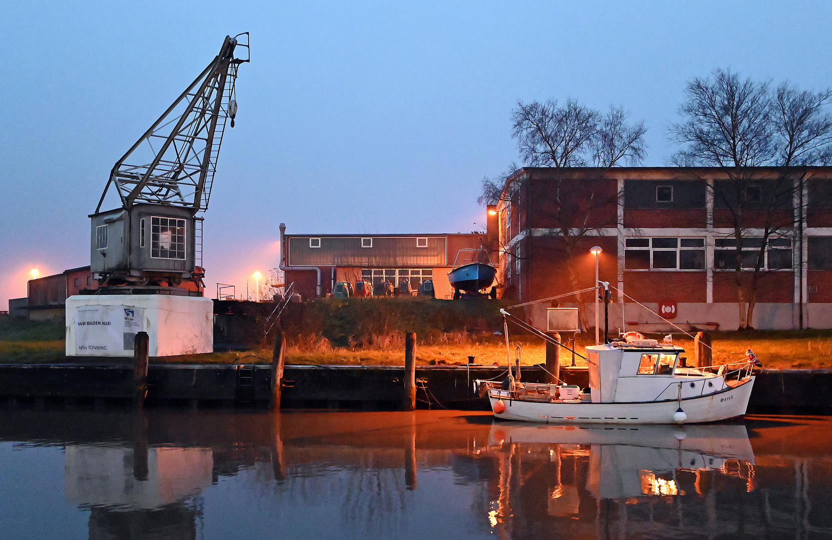 Der Hafen von Tönning am 02. Advent 2020