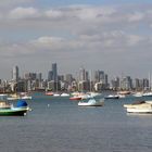 Der Hafen von Williamstown vor der Skyline Melbournes (Australien/Okt 2003)