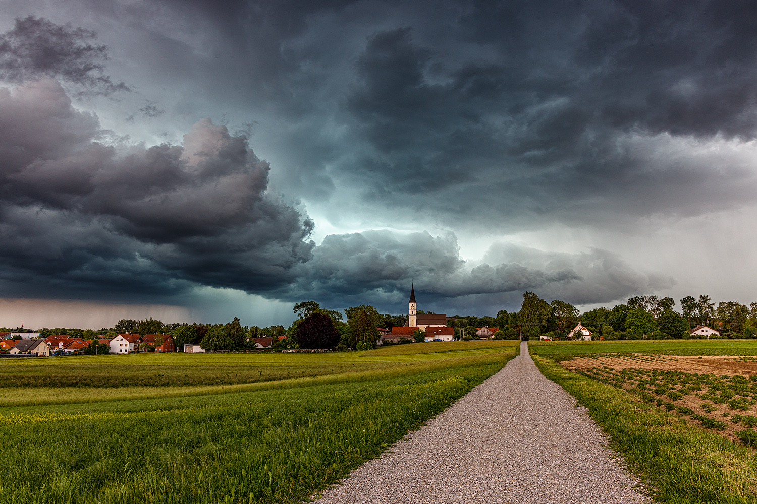 der hagel zieht weiter ...