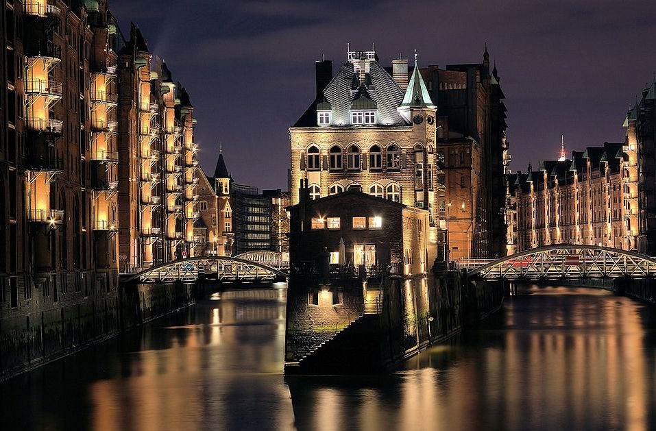 der Hamburg Klassiker - das Wasserschloss, Rückseite .....