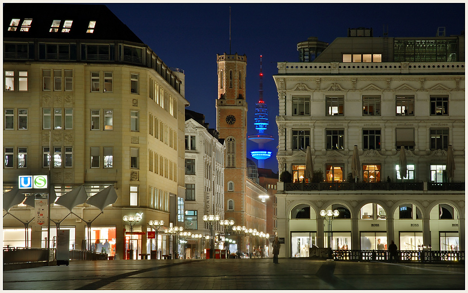 Der Hamburger Fernsehturm ...