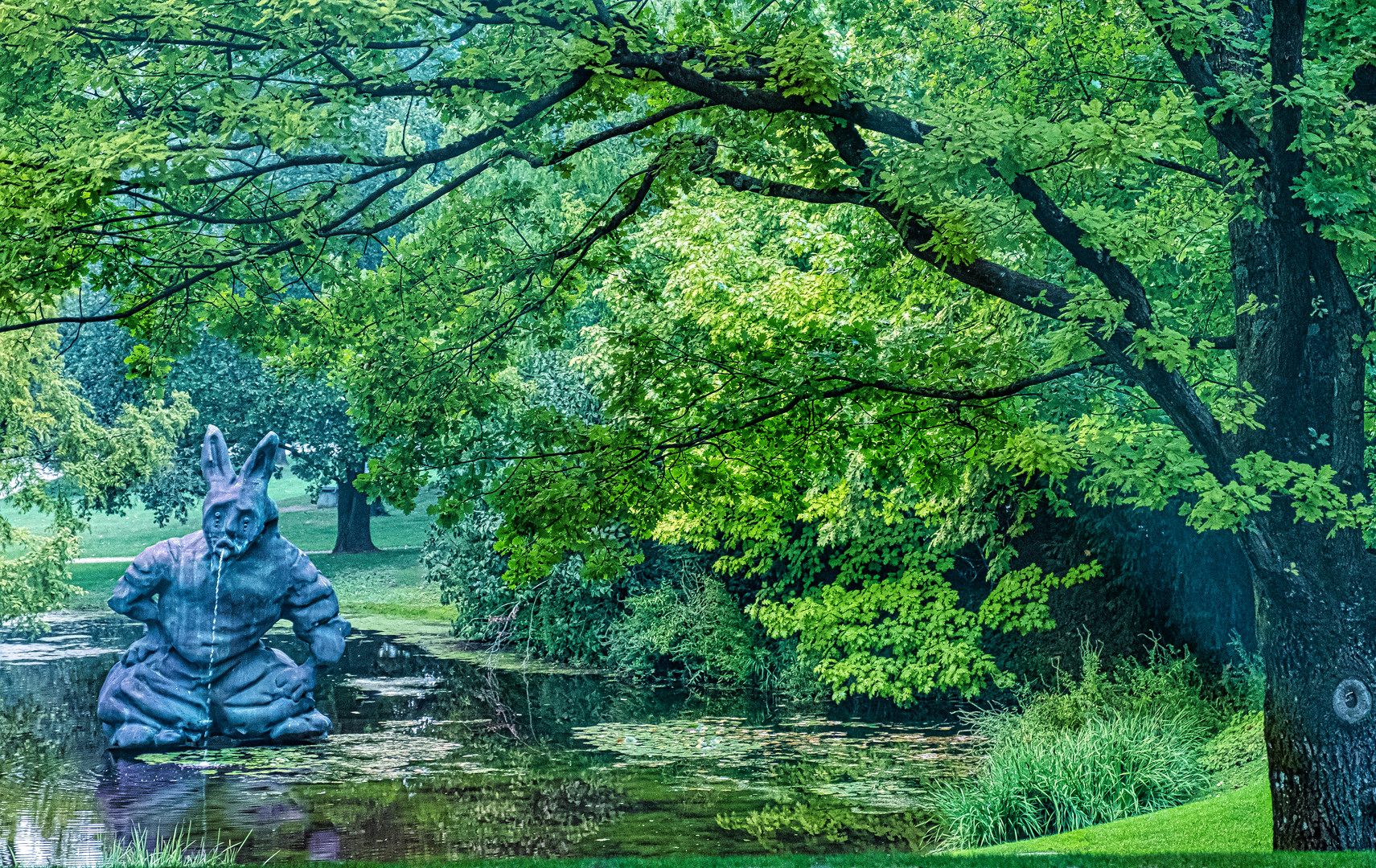 Der Hase im Park des Beyeler Museums in Riehen, CH