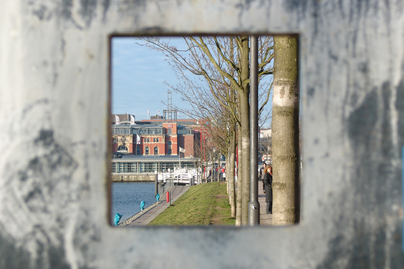 Der Hauptbahnhof vom Ostufer aus