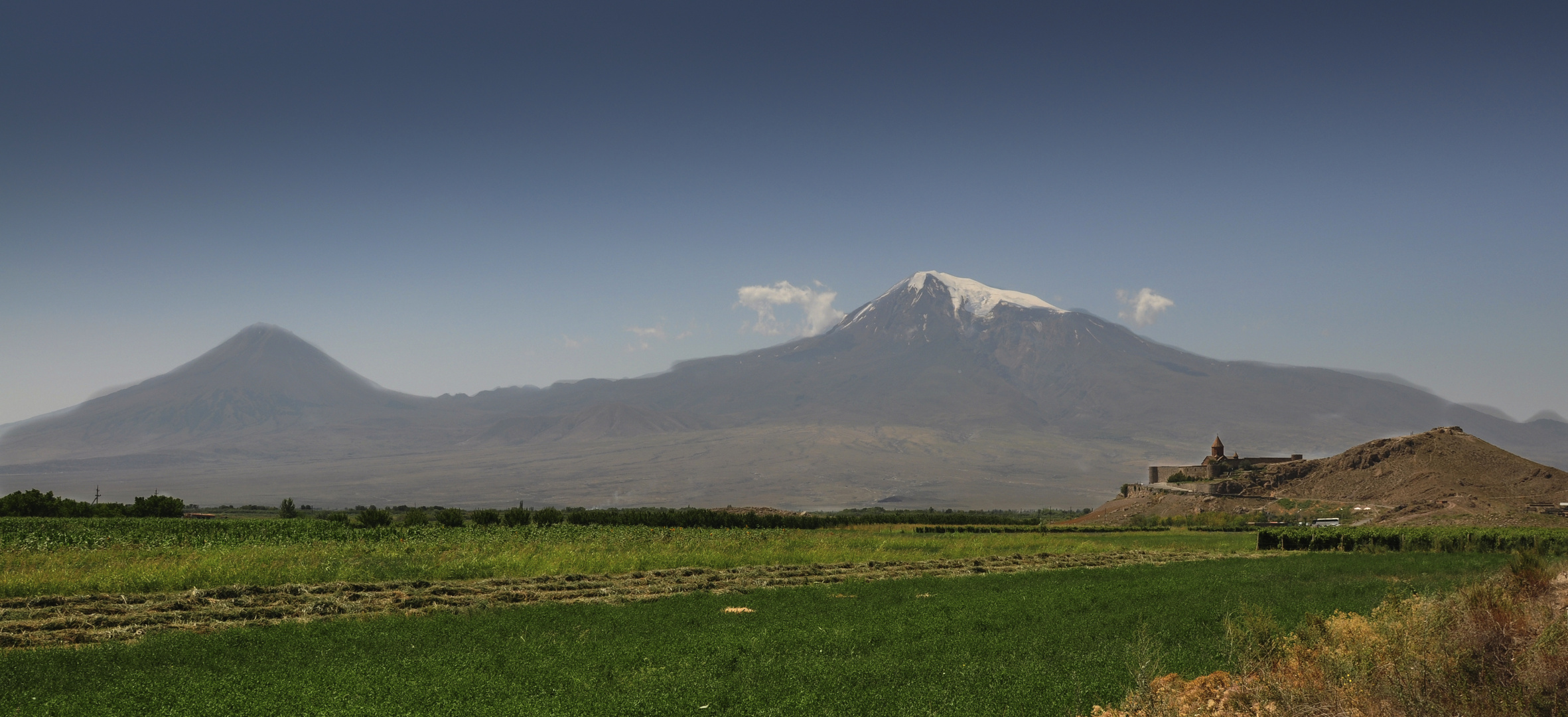 Der heilige Ararat mit dem Kloster Khor Virap