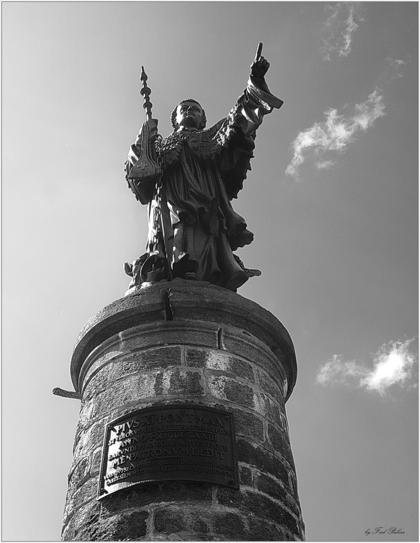 Der heilige Sankt Bernhard, Frontansicht