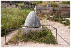 Der Heilige Stein Omphalos...