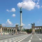 Der Heldenplatz in Budapest ...