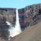 Der Hengifoss auf Island ( 118m)