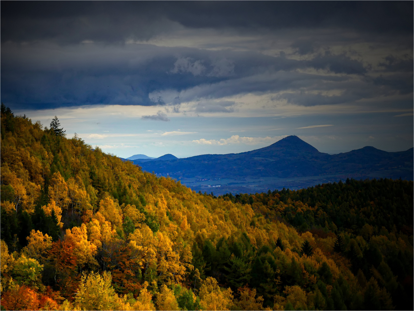 Der Herbst ist ein fleißiger Malersmann (2)