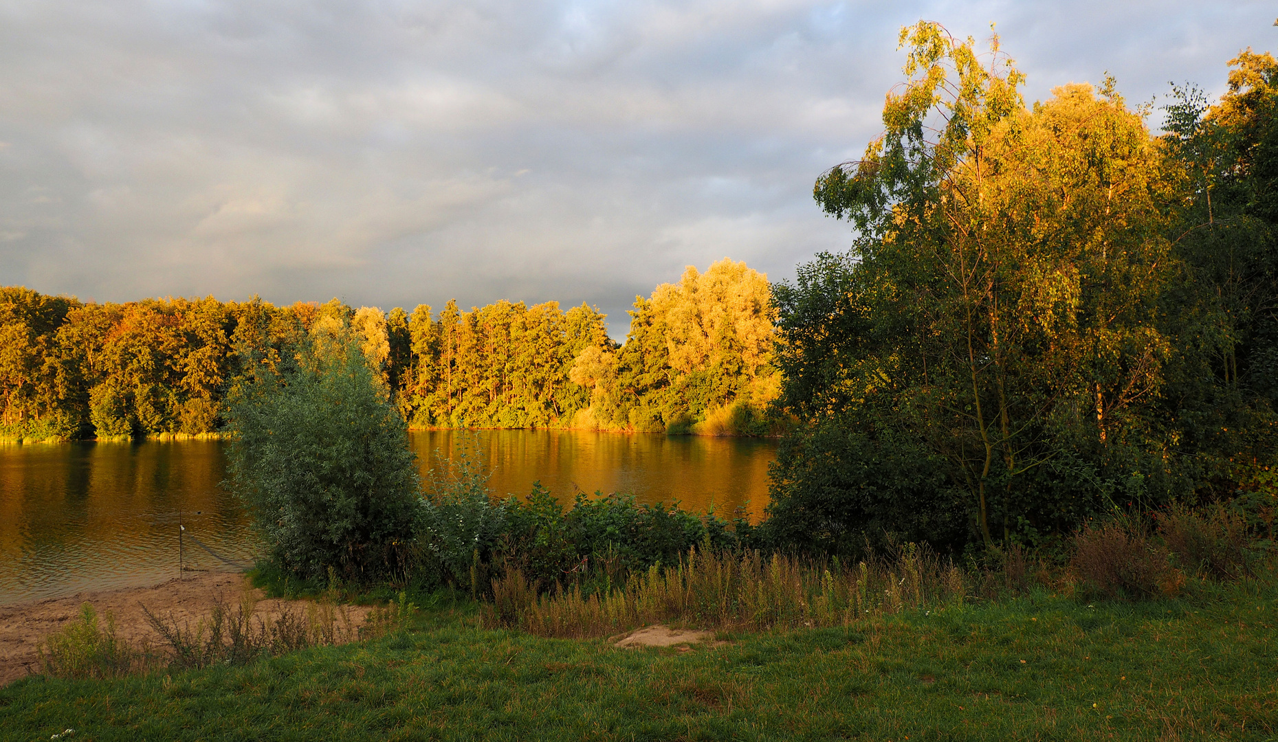 Der Herbst kehrt ein am See … 