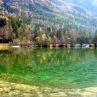 Der Herbst kündigt sich an am Jasna See in Kranjska Gora, Slowenien