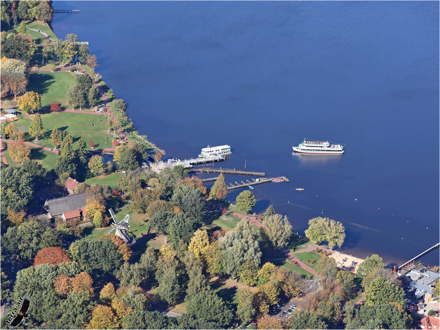 der Herbst macht ernst (Luftbild, aerial)