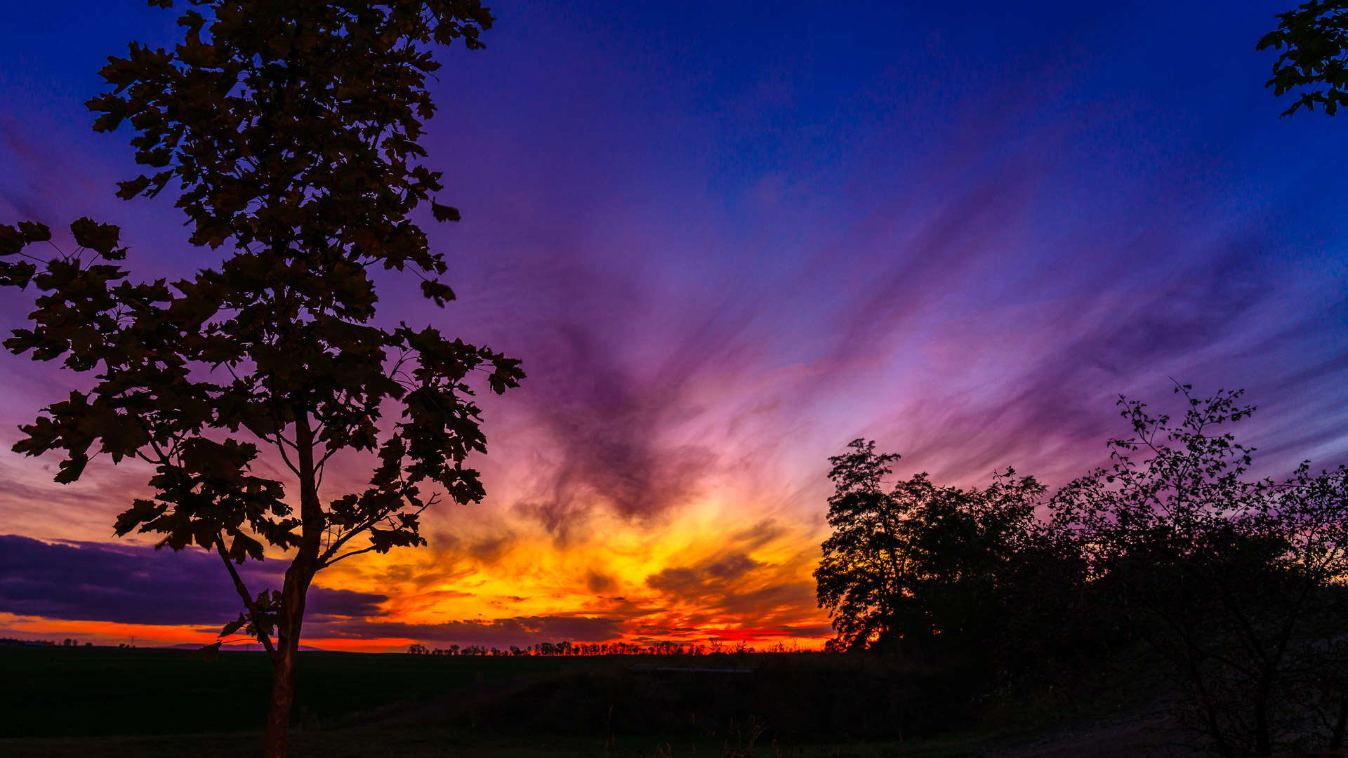 Der Himmel brannte 