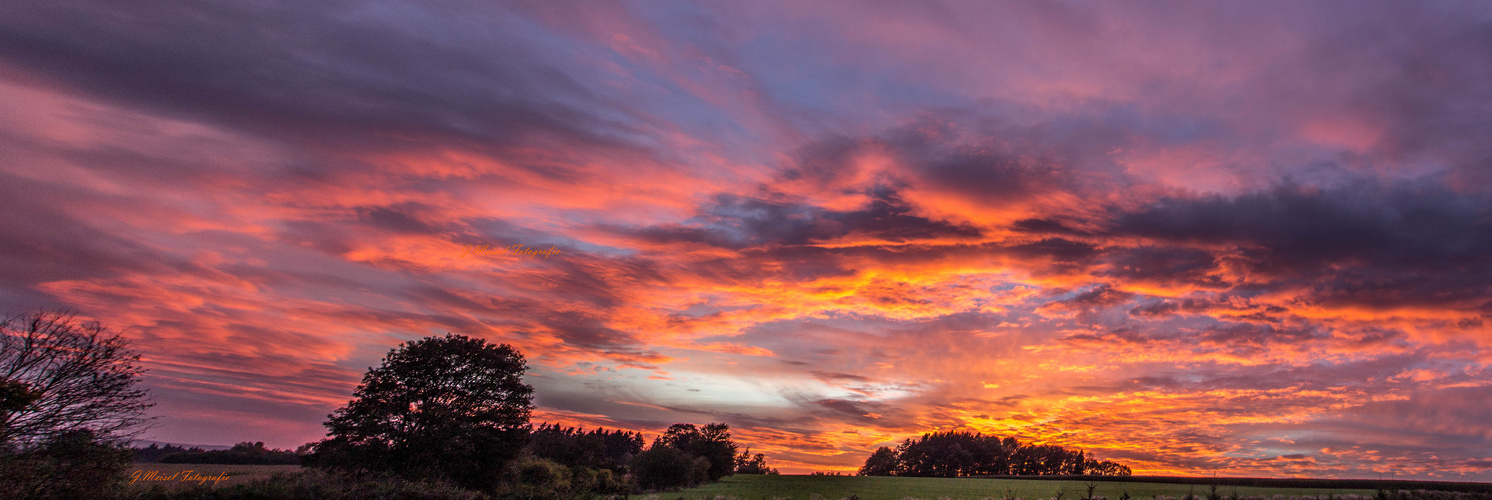 Der Himmel brennt