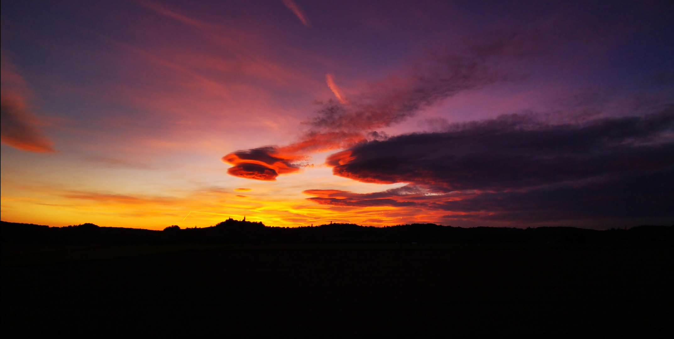 Der Himmel brennt