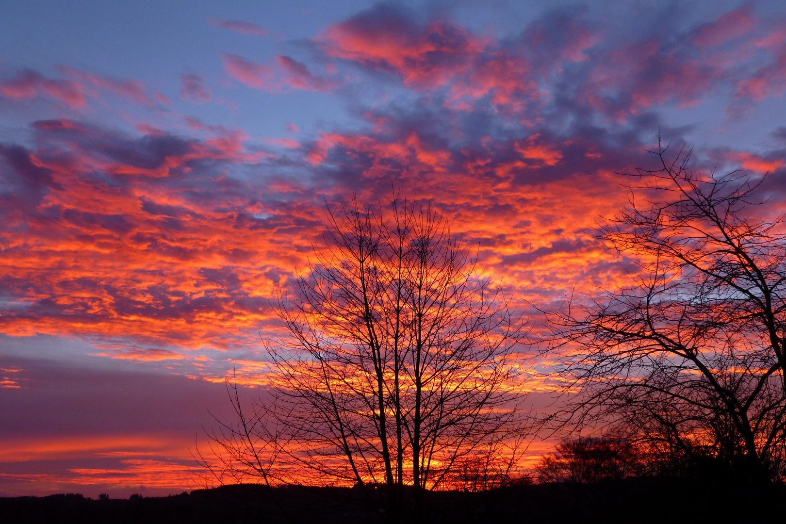 Der Himmel brennt