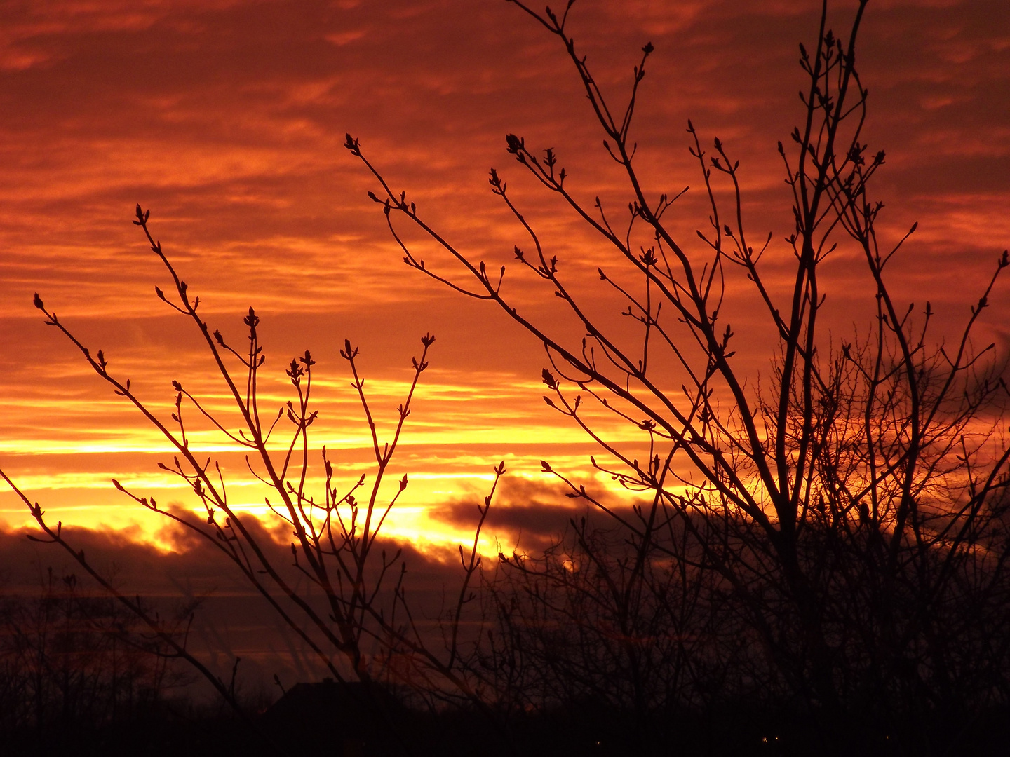 Der Himmel brennt...